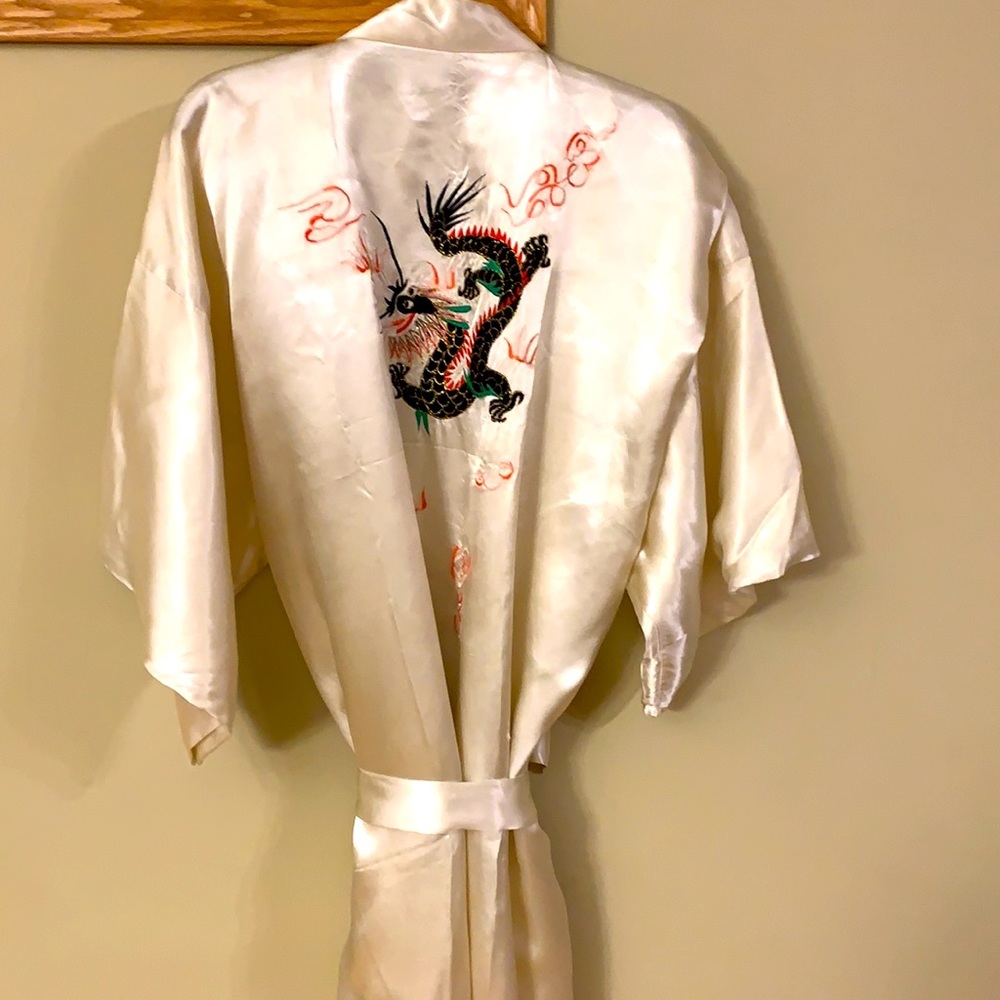 ❤️New Long Satin Japanese Kimono❤️